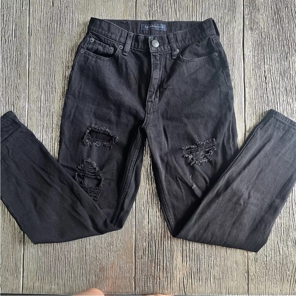 Aeropostale Jeans Women’s Mom Jean High Rise Distressed Size 00 waist is 26” - Picture 2 of 5